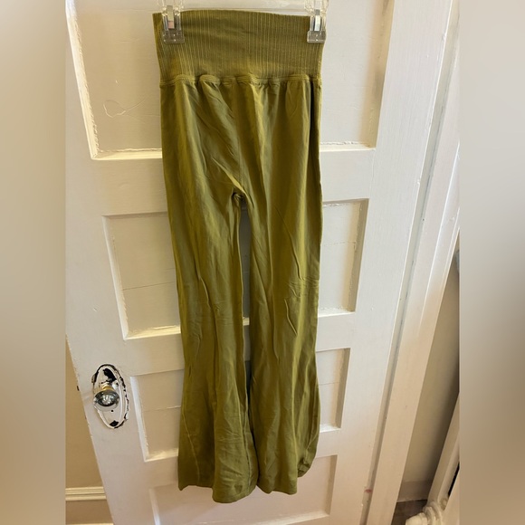 Free People Movement Good Karma Olive Flare Leggings - Picture 4 of 5